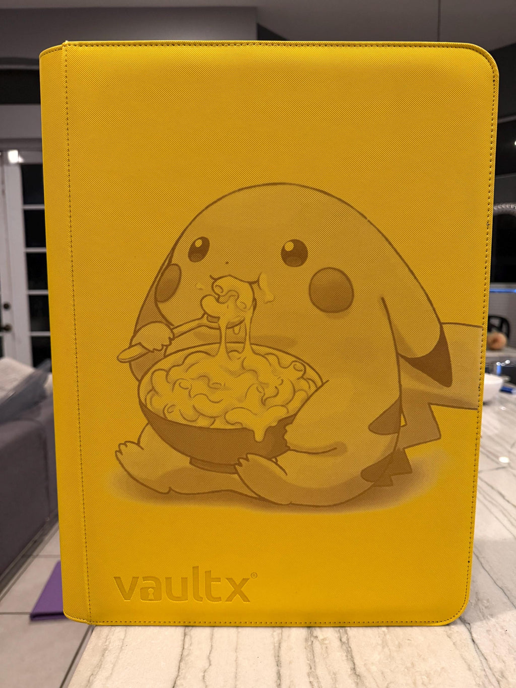 Vault X 16-Pocket Binder (1088 cards)